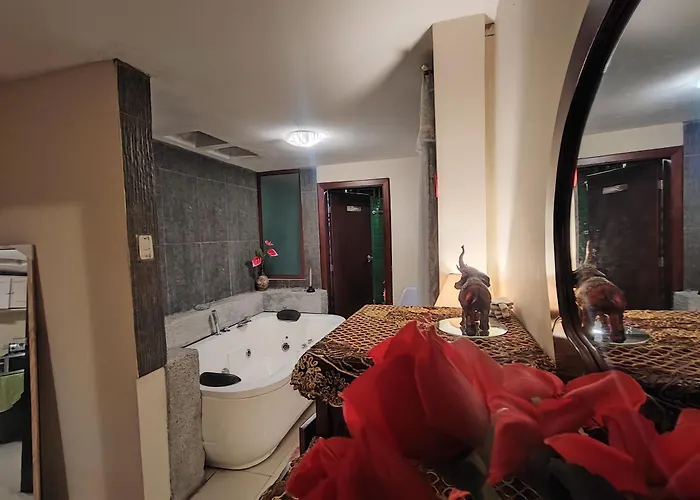 Turi Suite Con Jacuzzi, Centro De La Ciudad